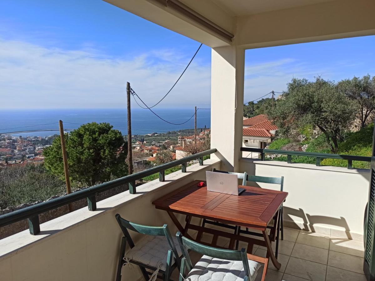 Kiparissia Castle & Sea View Villa Kyparissia Exterior photo